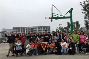樂山市旅游學(xué)校線上教學(xué) 四川職業(yè)高中家長(zhǎng)孩子有話說