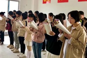 幼師專業(yè)娃，成都中專學(xué)校老師等你回家