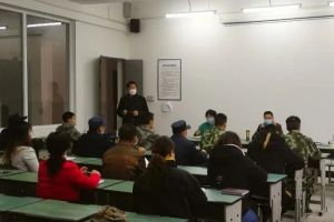 成都中專學校五月花技師學院齊心協(xié)力保教學