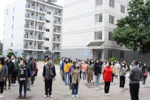 成都中職學(xué)校防疫應(yīng)急演練在四川理工技師學(xué)院開展