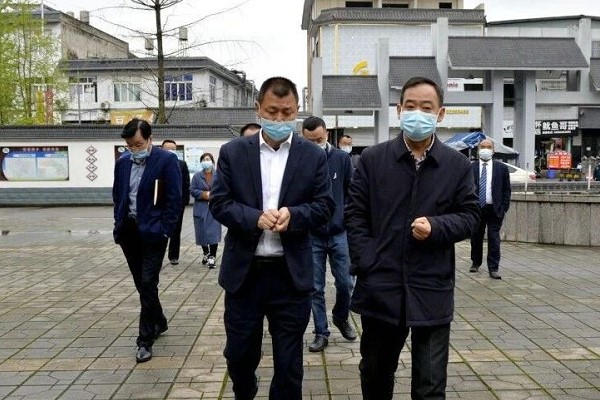 崇州教育局到樹德懷遠中學檢查防疫工作