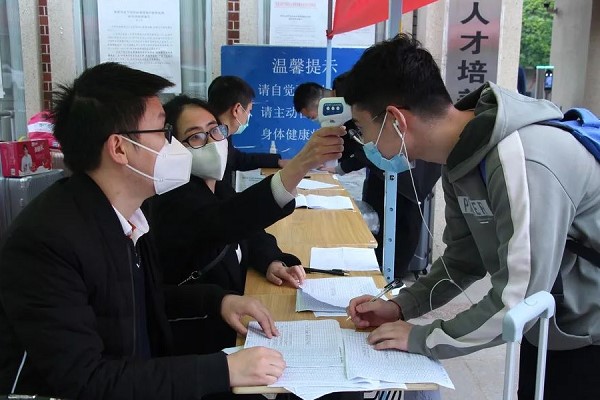 成都希望職業(yè)學(xué)校高三正式開(kāi)課啦