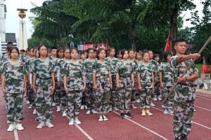 成都中專學(xué)校開始招生了嗎_四川五月花技師學(xué)院等你
