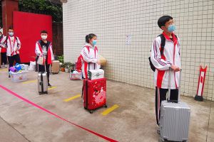 壽安中學(xué)2020年春季高二年級(jí)順利返校復(fù)學(xué)