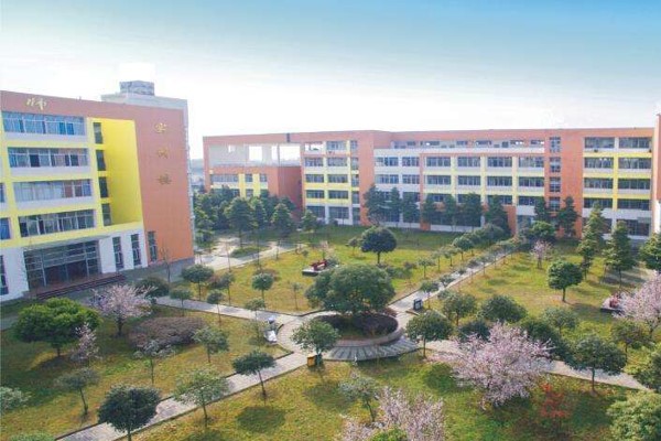 成都五月花學(xué)校