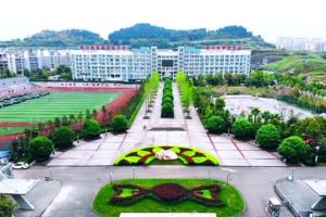 四川中職院?？挂摺靶摹狈谰€——五月花學(xué)校開展減壓活動