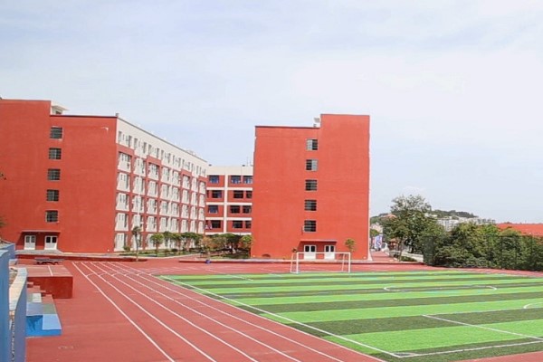 四川五月花技師學(xué)院