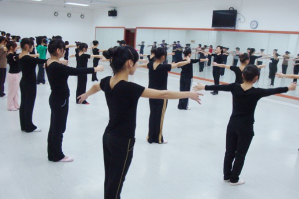 四川師范大學(xué)幼師學(xué)院學(xué)生