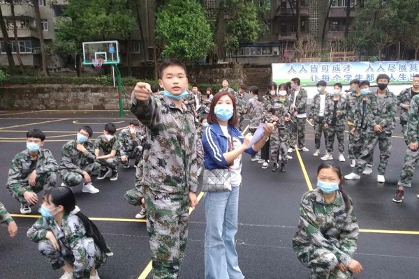 資助管理中心檢查四川職業(yè)學(xué)校綿陽(yáng)職校資助工作