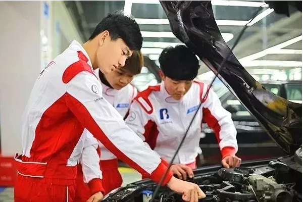 成都北方汽車學(xué)校