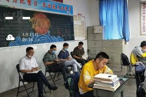 區(qū)督組對(duì)成都職業(yè)技術(shù)學(xué)校汽車職校進(jìn)行督學(xué)視導(dǎo)