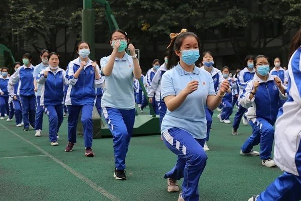 眉山實驗高級中學學生風采