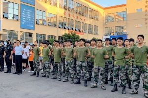 成都中專學校四川科華高級技工學校開展安全檢查