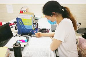 成都希望職業(yè)學校師者余紅梅