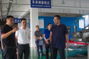 綿陽市涪城區(qū)副書記蒞臨四川汽車職業(yè)技術學院視察工作
