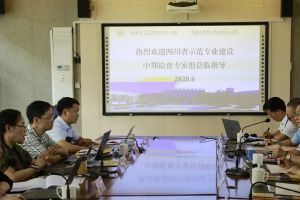 成都市工程職業(yè)技術(shù)學(xué)校物流專業(yè)接受中期檢查驗(yàn)收