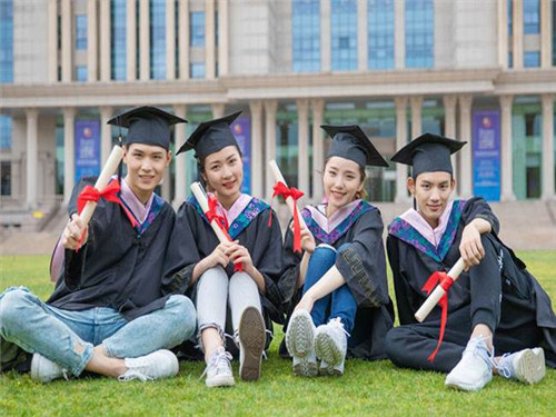 成都的初中生讀中國五冶大學(xué)幼師專業(yè)怎么樣