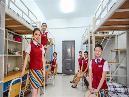 在成都東星航空職業(yè)學(xué)校讀書怎么樣