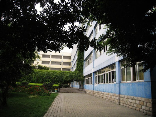 成都東星航空職業(yè)學(xué)?？孔V嗎