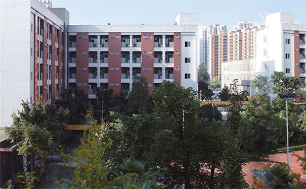 成都華商理工職業(yè)學(xué)校