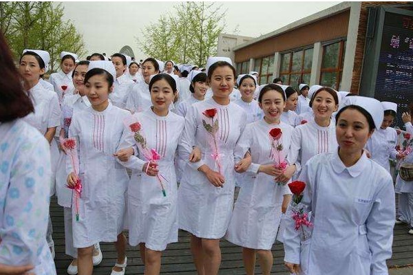 成都鐵路衛(wèi)校怎么樣