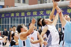 成都華商理工職業(yè)學校是公辦還是民辦學校