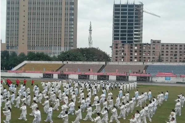 成都科華高級(jí)技工學(xué)校怎么樣