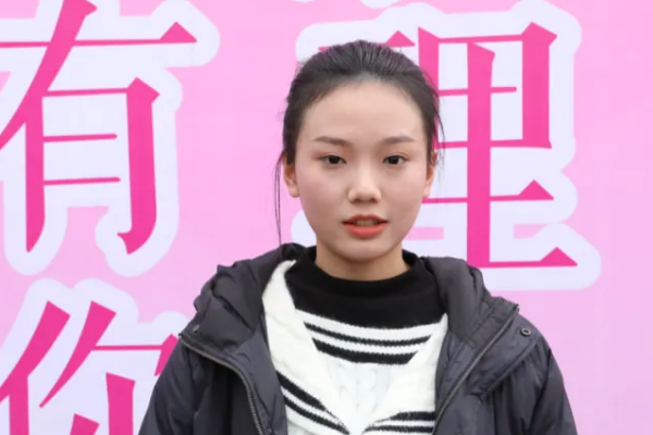 成都新格林藝術高級中學是普高嗎