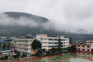 四川省崇州市懷遠(yuǎn)中學(xué)怎么樣