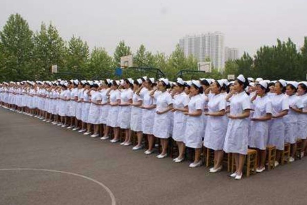 成都希望衛(wèi)校招生簡(jiǎn)章