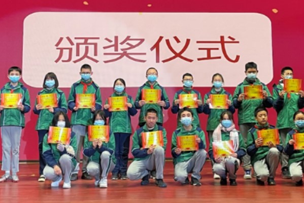 成都市實驗外國語學校怎么樣