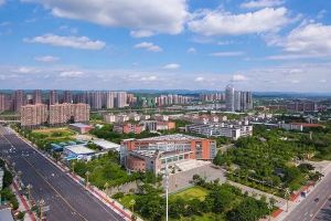 成都中職學(xué)校郫都區(qū)友愛職校宿舍好嗎