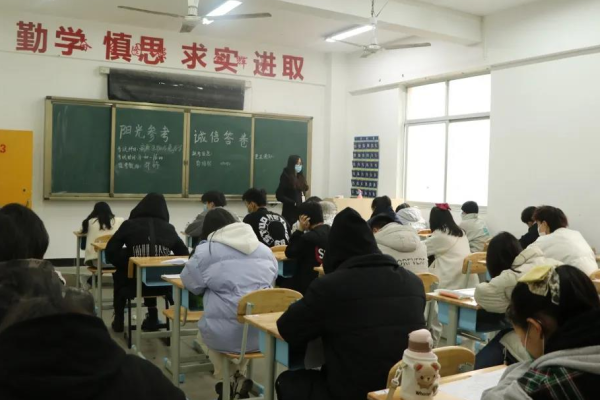 五月花學(xué)校專業(yè)介紹