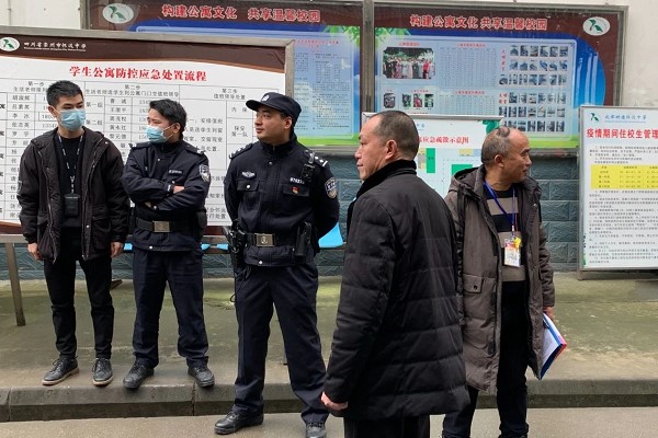 崇州懷遠中學管理嚴格嗎