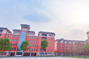成都廣信數(shù)字技術(shù)職業(yè)學(xué)校是公辦還是民辦