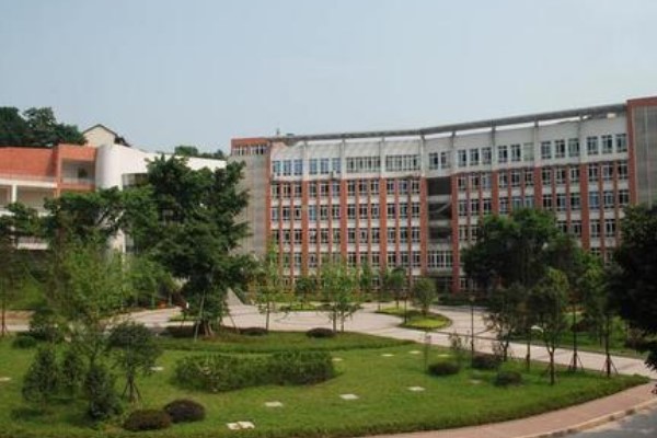 成都廣信數(shù)字技術職業(yè)學校
