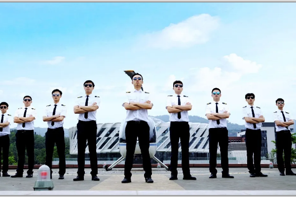 通用航空職業(yè)學(xué)院畢業(yè)可以當(dāng)兵嗎