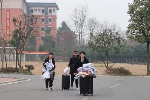 成都廣信數(shù)字技術(shù)職業(yè)學(xué)校在哪里_廣信怎么樣