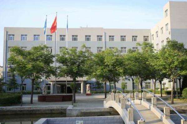 職業(yè)學(xué)校有哪些專(zhuān)業(yè)適合女生初中