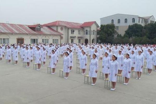 四川紅十字衛(wèi)生學(xué)校招生簡(jiǎn)章
