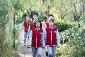 2021年四川師范大學(xué)幼師學(xué)院招初中生嗎