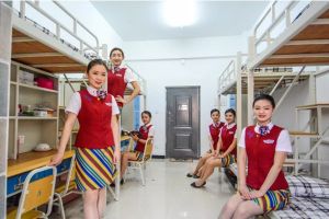 女生學(xué)空乘這個(gè)專業(yè)怎么樣
