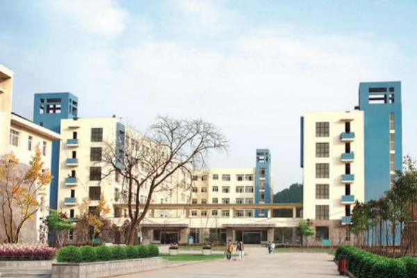 成都城市建設(shè)技工學(xué)校學(xué)費(fèi)