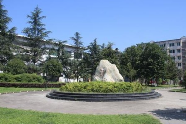 四川礦產(chǎn)機(jī)電學(xué)院好不