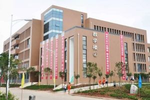 四川五月花技師學(xué)院郫都區(qū)團(tuán)結(jié)校區(qū)好嗎