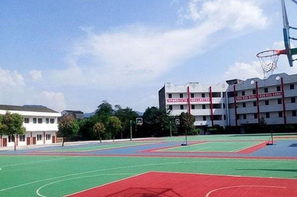 通江職業(yè)高級中學好嗎