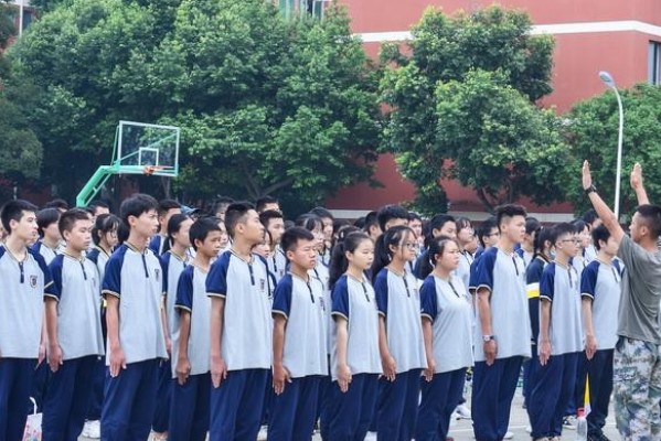 學(xué)計(jì)算機(jī)成都哪個(gè)職業(yè)學(xué)校好