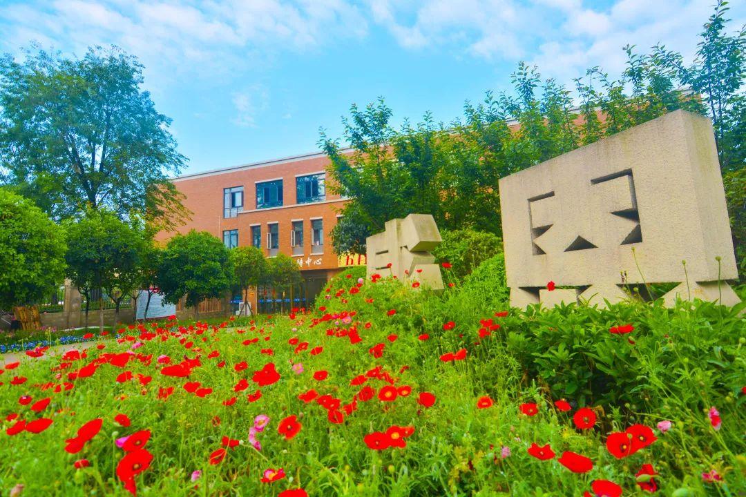 五月花學(xué)校招生電話和入學(xué)時間
