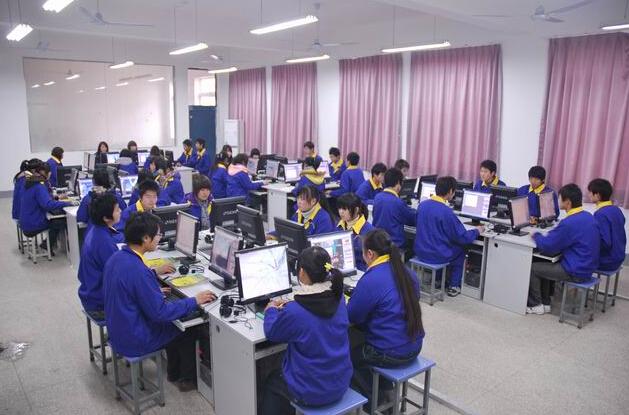四川城市技師學(xué)院計(jì)算機(jī)廣告專業(yè)靠譜嗎