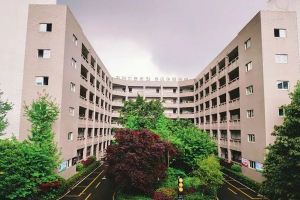 2020年安岳實(shí)驗(yàn)中學(xué)錄取分?jǐn)?shù)線 安岳實(shí)驗(yàn)中學(xué)好不好